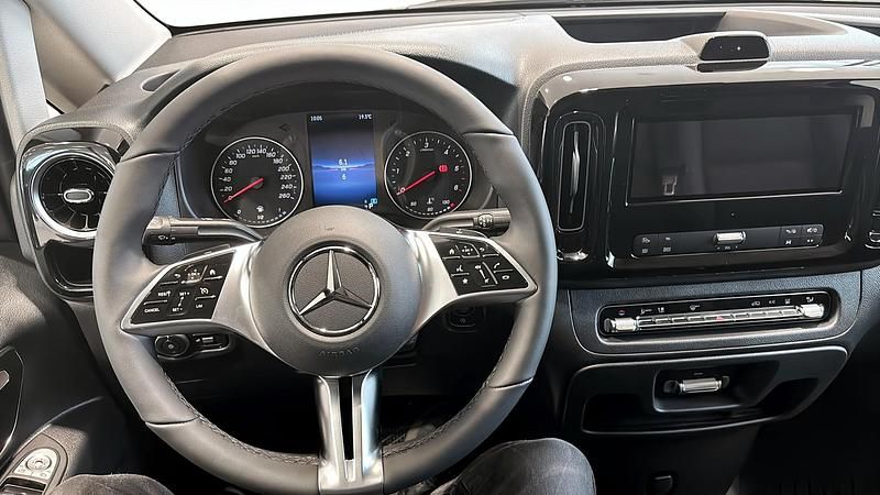 Ny Mercedes Vito 2026 Grå Van