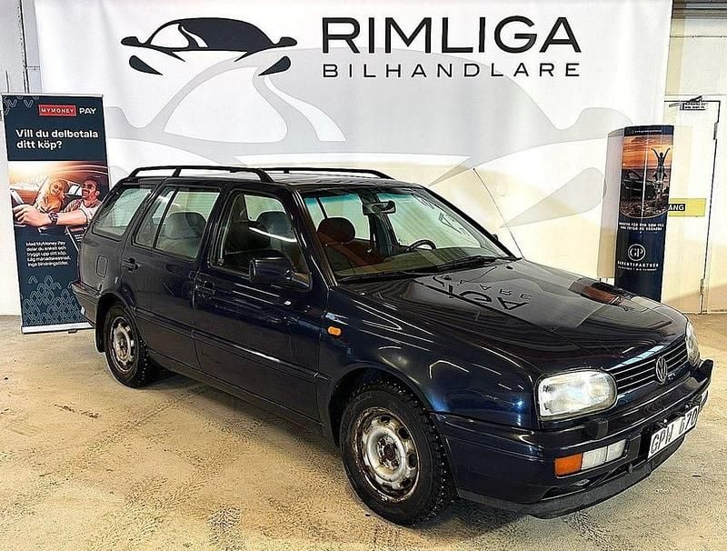 Begagnad VW Golf III 90 HK (66 kW) 1998 Blå Kombi
