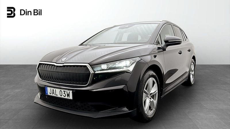 Svart Begagnad 2023 Skoda Enyaq iV SUV | 459 900 kr (Marknadspris) - Bild 1/4