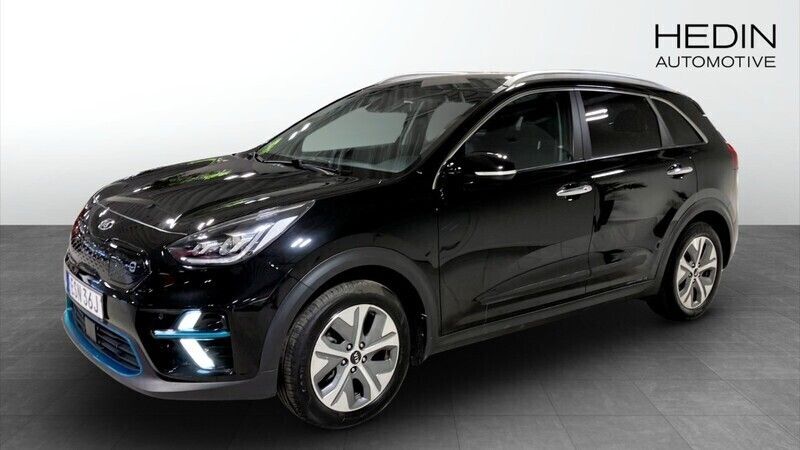 Svart (black) Begagnad 2019 Kia e-Niro 2 SUV | 209 900 kr (Marknadspris) - Bild 1/4