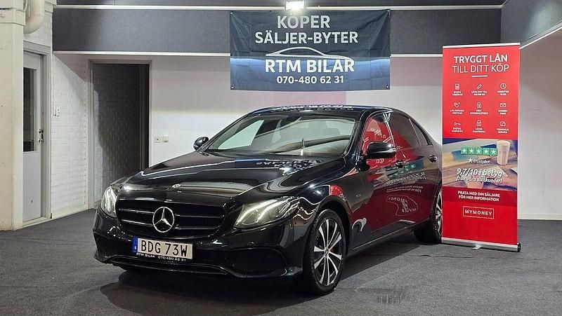 Svart Begagnad 2019 Mercedes E300 Avantgarde Sedan | 249 900 kr (Dyr) - Bild 1/4