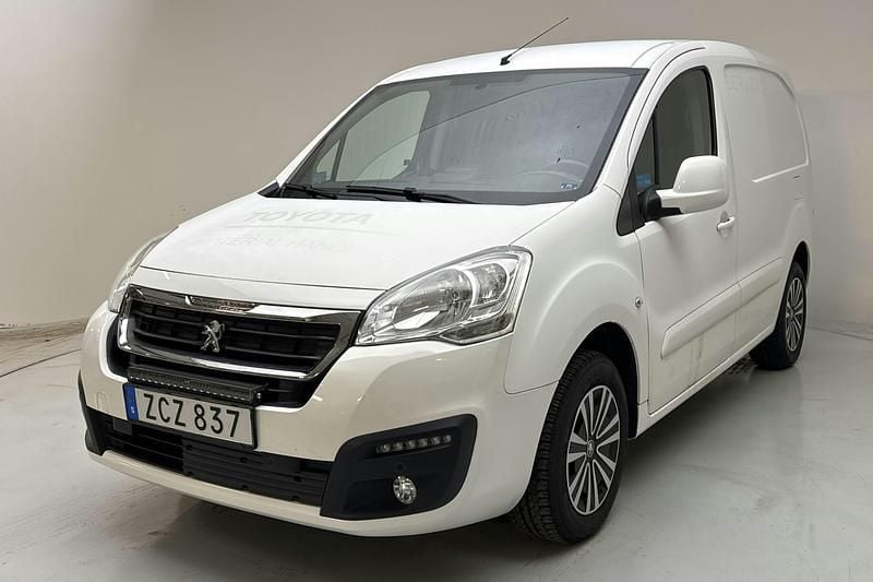 Begagnad 2017 Peugeot Partner Minibuss | 99 000 kr (Bra pris) - Bild 1/4