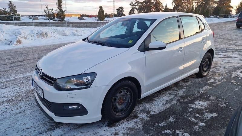 Begagnad VW Polo R-line 90 HK (66 kW) 2014