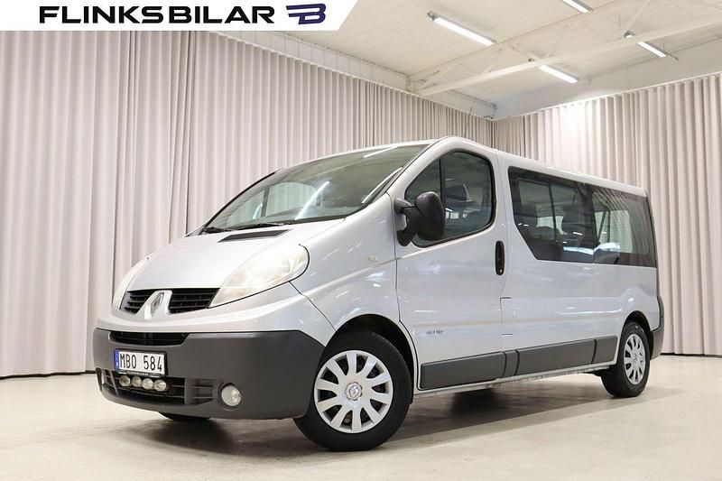 Silver Begagnad 2011 Renault Trafic Van | 129 900 kr - Bild 1/4