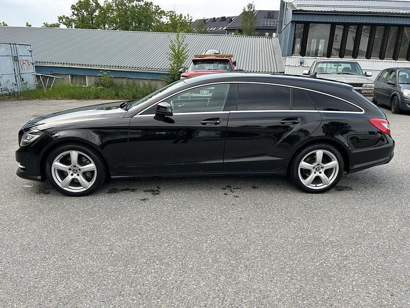 Svart Begagnad 2013 Mercedes CLS350 Shooting Brake AMG Kombi | 165 000 kr (Dyr) - Bild 1/4
