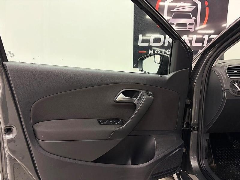 Begagnad VW Polo 86 HK (63 kW) 2013 Grå Halvkombi