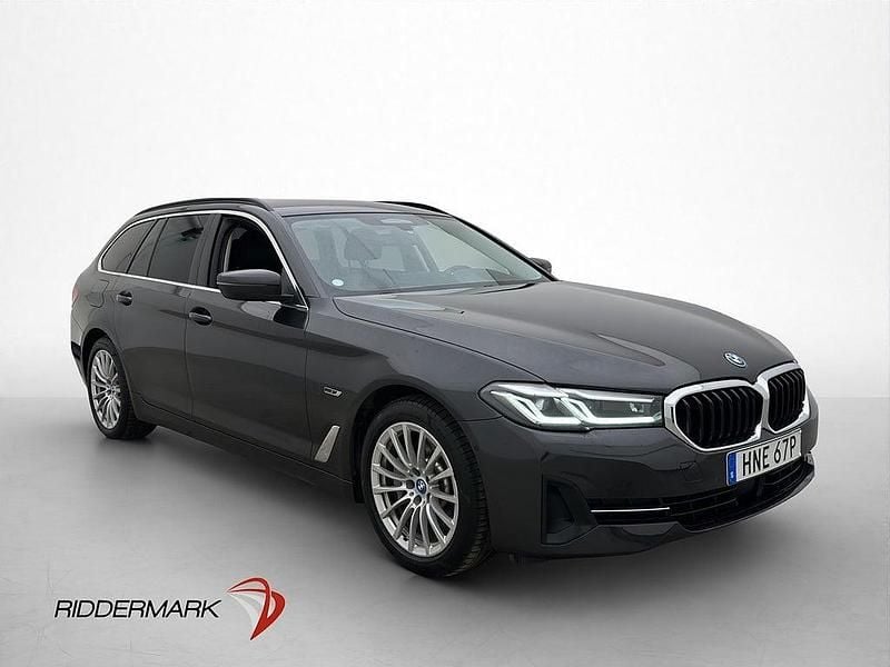 Begagnad BMW 530e 184 HK (135 kW) 2022 Grå Kombi