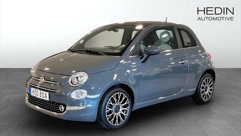 Grå (grey) Begagnad 2022 Fiat 500 Dolcevita Halvkombi | 139 900 kr (Marknadspris) - Bild 1/4