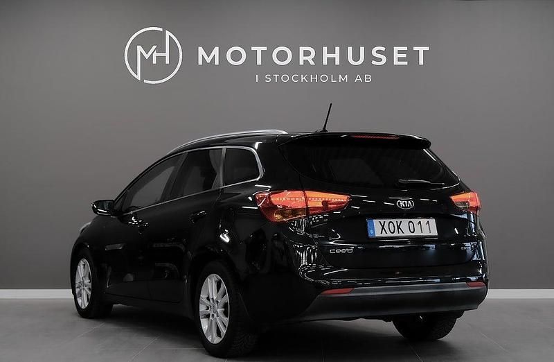 Begagnad Kia Ceed Sportswagon Comfort 128 HK (94 kW) 2014 Svart Kombi