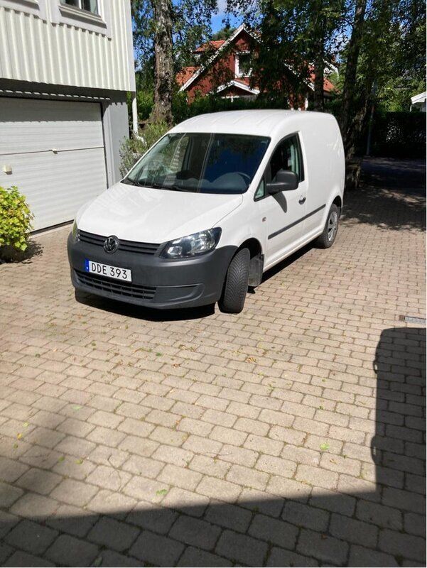 Vit Begagnad 2015 VW Caddy Minibuss | 69 000 kr (Superpris) - Bild 1/4