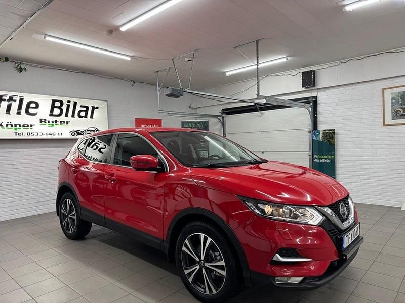 Begagnad Nissan Qashqai 360º 116 HK (85 kW) 2020 Röd SUV