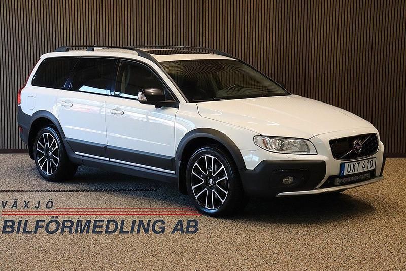 Vit Begagnad 2014 Volvo XC70 Momentum SUV | 169 900 kr (Marknadspris) - Bild 1/4
