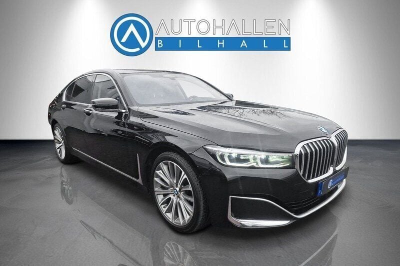 Svart Begagnad 2019 BMW 750 Sedan | 799 000 kr - Bild 1/4