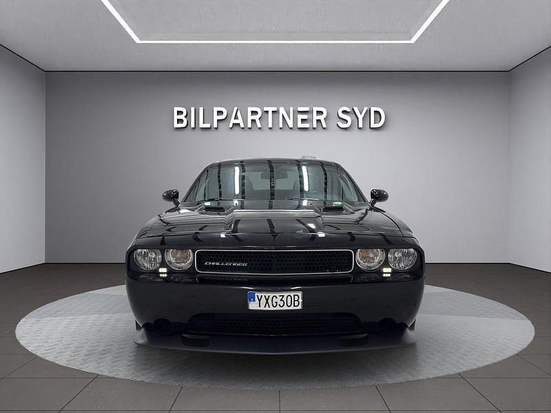 Svart Begagnad 2014 Dodge Challenger Sportkupé | 189 900 kr - Bild 1/4