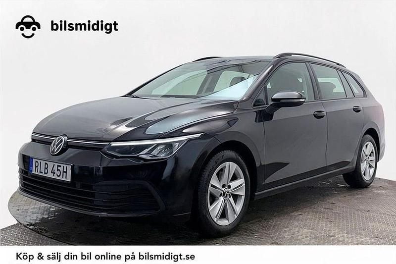 Svart Begagnad 2022 VW Golf VIII Kombi | 164 900 kr (Superpris) - Bild 1/3