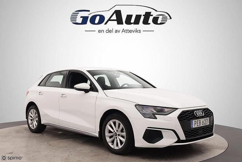 Vit Begagnad 2023 Audi A3 Sportback Proline Halvkombi | 259 500 kr (Bra pris) - Bild 1/4