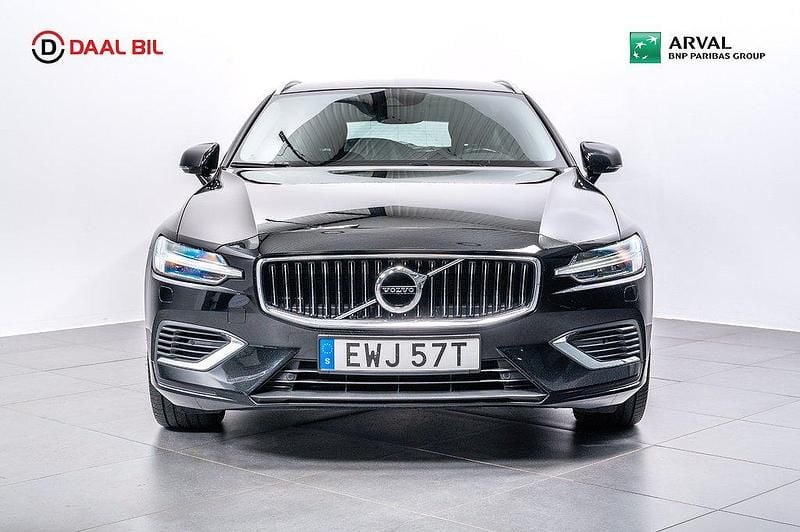 Begagnad Volvo V60 Inscription 340 HK (250 kW) 2020 Svart Kombi