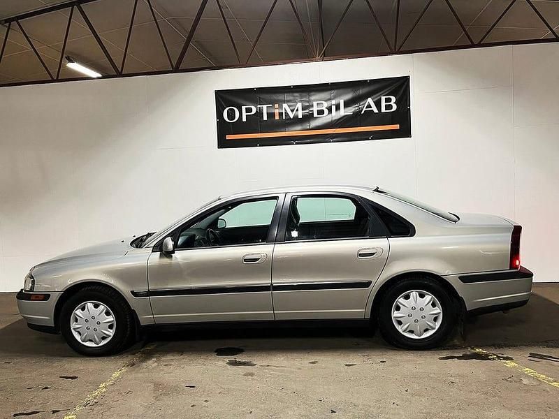 Begagnad Volvo S80 170 HK (125 kW) 2001 Gråmet Sedan