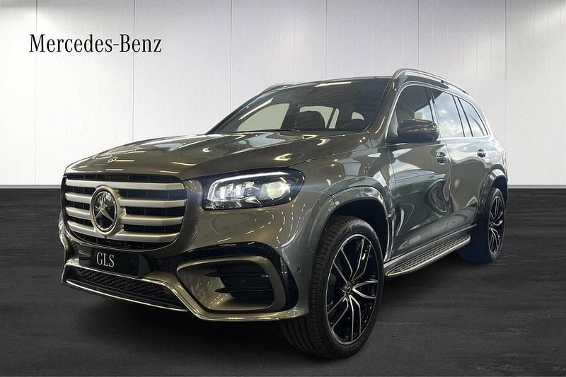 Ny 2025 Mercedes GLS450 Premium SUV | 1 328 050 kr (Dyr) - Bild 1/4