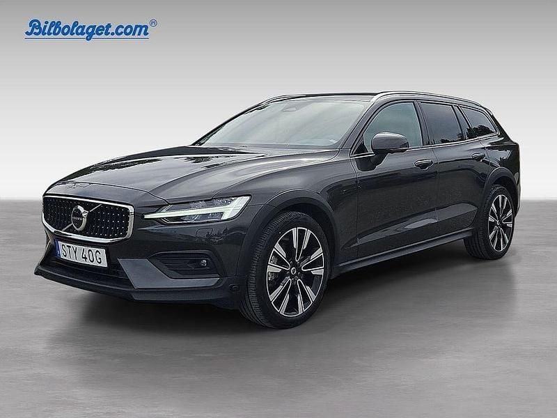 Begagnad 2023 Volvo V60 CC Kombi | 399 000 kr (Marknadspris) - Bild 1/4