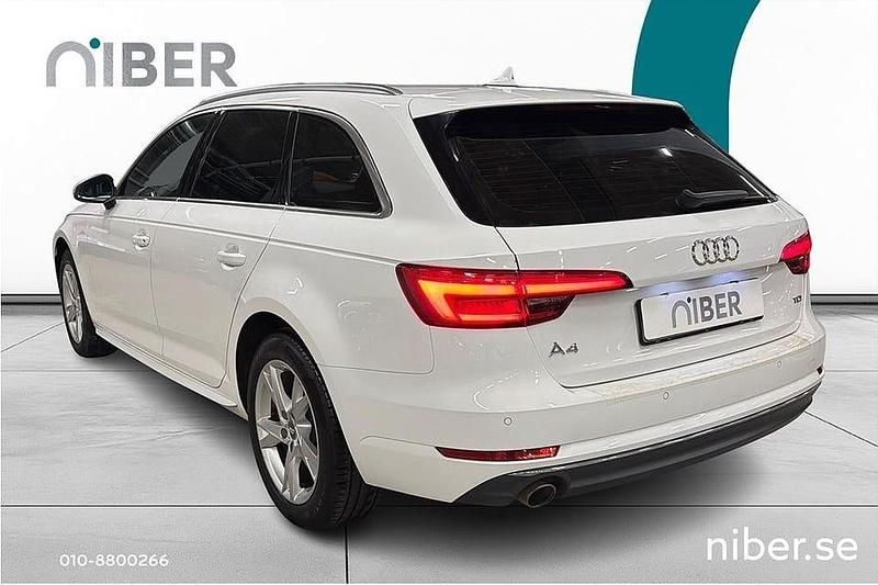 Begagnad Audi A4 Sport 150 HK (110 kW) 2015 Vit Kombi
