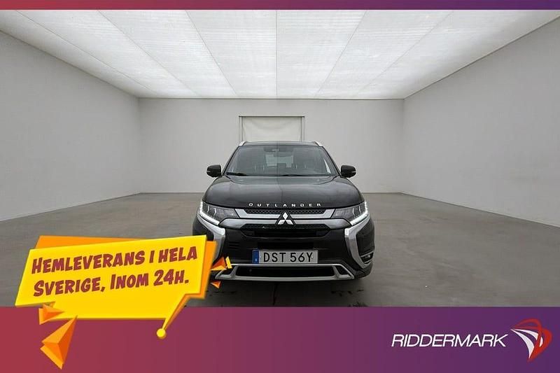 Begagnad Mitsubishi Outlander 224 HK (164 kW) 2020 Svart SUV