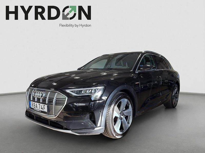 Svart Begagnad 2019 Audi e-tron SUV | 269 900 kr (Marknadspris) - Bild 1/4