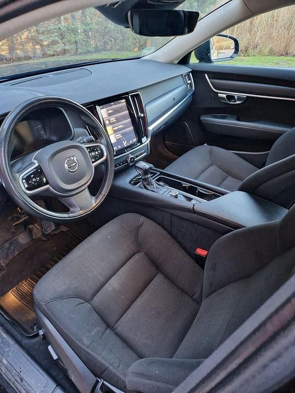 Begagnad Volvo V90 150 HK (110 kW) 2017 Kombi