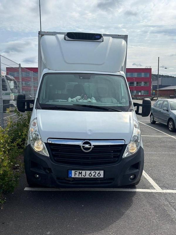 Vit Begagnad 2015 Opel Movano Van | 139 900 kr (Marknadspris) - Bild 1/4