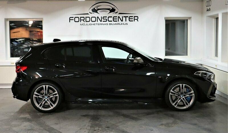 Begagnad BMW M135 M Sport 306 HK (225 kW) 2020 Halvkombi