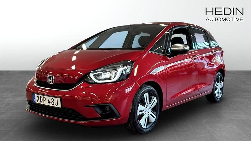 Röd Begagnad 2023 Honda Jazz Executive Halvkombi | 214 900 kr (Marknadspris) - Bild 1/4