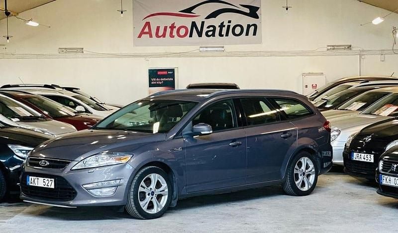 Begagnad Ford Mondeo Sport 160 HK (117 kW) 2014 Brun Kombi