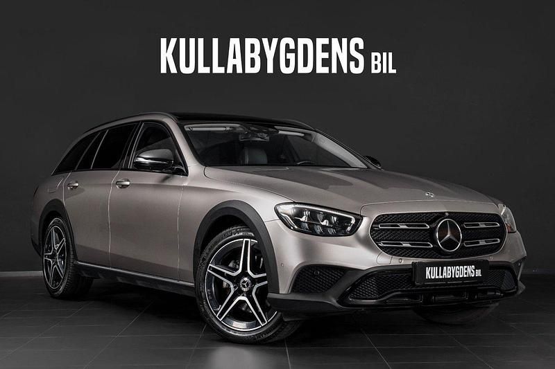 Silver Begagnad 2022 Mercedes E220 Kombi | 499 000 kr (Dyr) - Bild 1/4