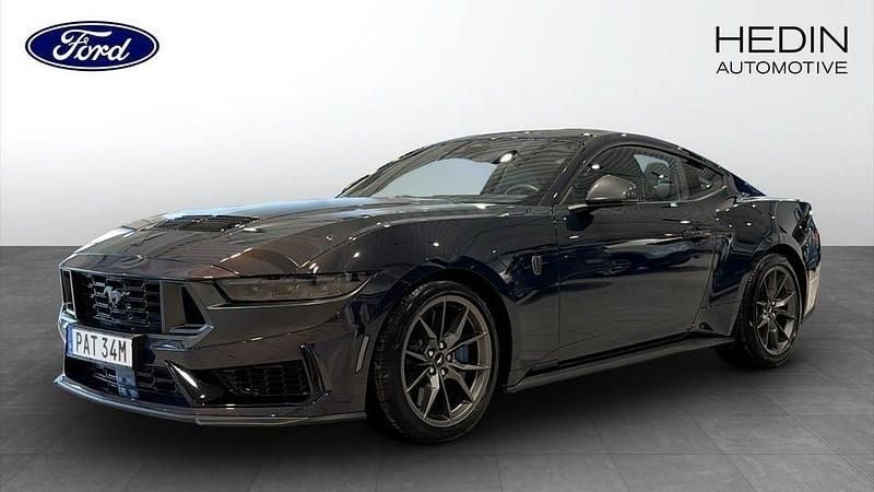 Blå Begagnad 2024 Ford Mustang Dark Horse | 689 900 kr - Bild 1/4