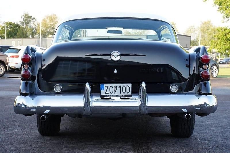Begagnad Buick Super 185 HK (136 kW) 1954 Carlsbad black & arctic white Sportkupé