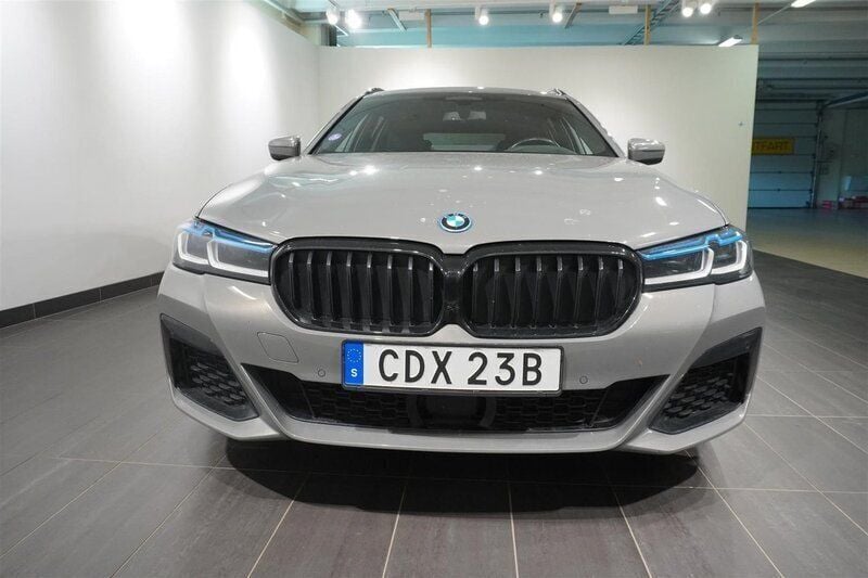 Okänd Begagnad 2022 BMW 530e M Sport Kombi | 399 900 kr (Marknadspris) - Bild 1/2