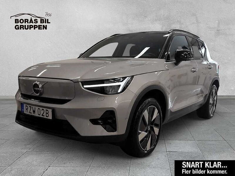 Silver Begagnad 2025 Volvo EX40 Plus SUV | 489 000 kr (Superpris) - Bild 1/4