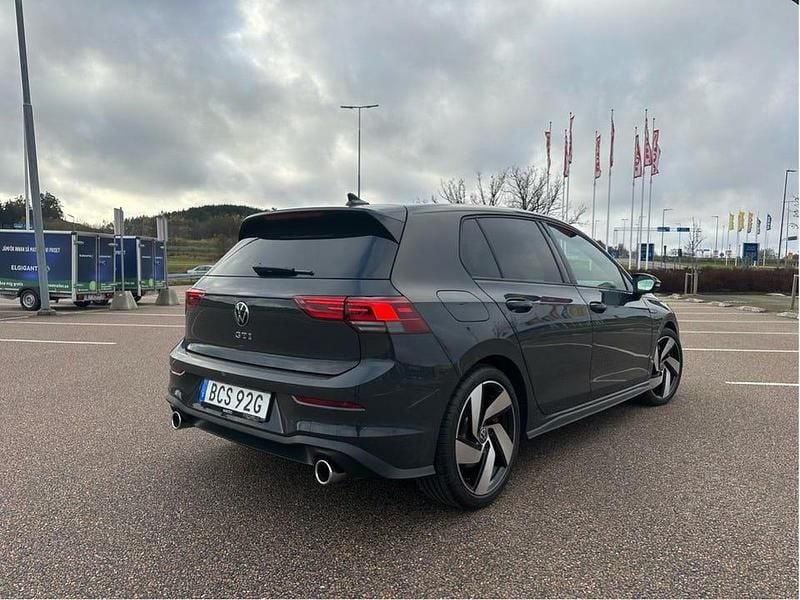 Begagnad VW Golf VIII GTI 245 HK (180 kW) 2023 Halvkombi