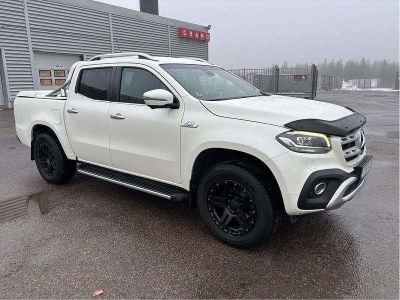 Vit Begagnad 2019 Mercedes X350 Pickup | 358 750 kr (Superpris) - Bild 1/4
