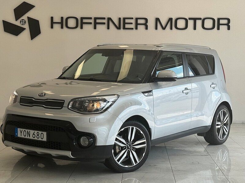Grå Begagnad 2017 Kia Soul SUV | 89 000 kr (Marknadspris) - Bild 1/4