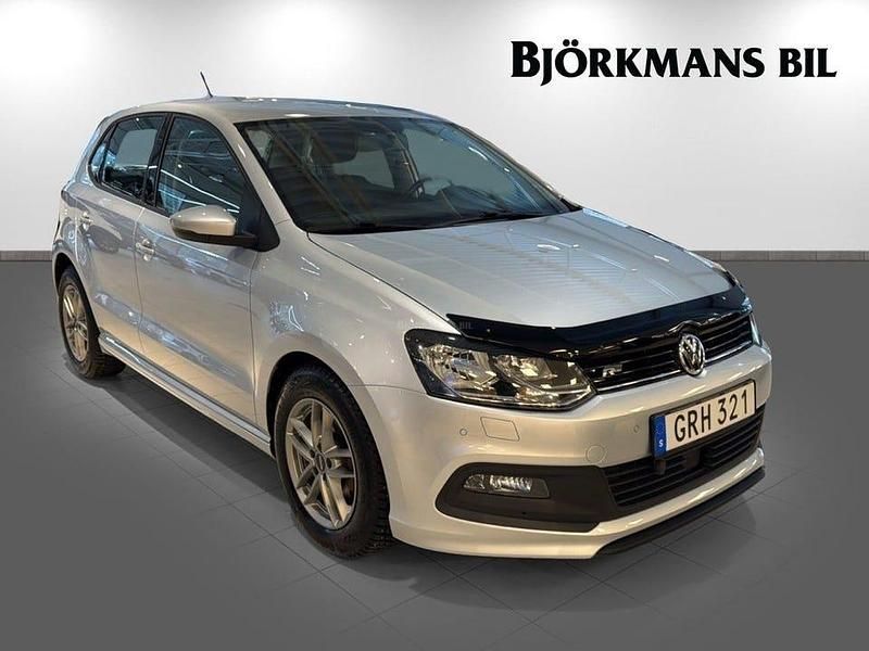 Begagnad VW Polo R-line 90 HK (66 kW) 2017 Silver Halvkombi