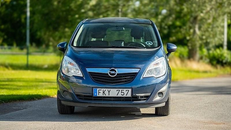 Begagnad Opel Meriva Enjoy 96 HK (70 kW) 2011 Blå Minibuss