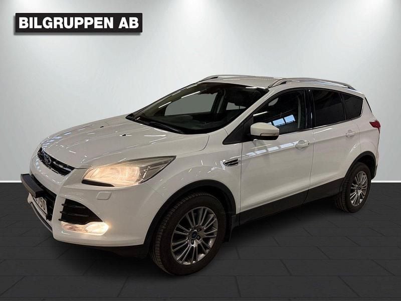 Vit Begagnad 2014 Ford Kuga Titanium SUV | 97 900 kr (Superpris) - Bild 1/4