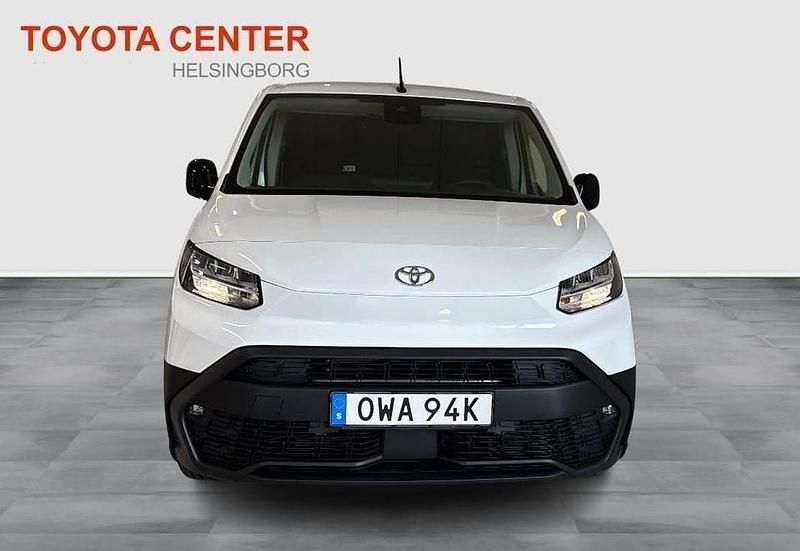 Ny Toyota Proace City City 100 kW (137 HK) 2025 Vit Minibuss