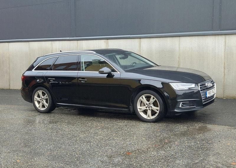 Svart Begagnad 2018 Audi A4 Proline Kombi | 159 000 kr (Marknadspris) - Bild 1/4