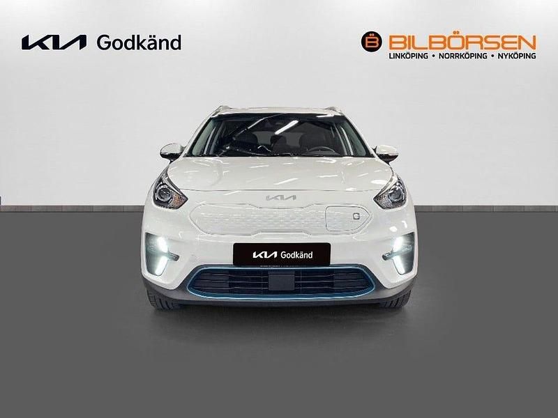 Begagnad Kia e-Niro Advance 150 kW (204 HK) 2022 Vit SUV