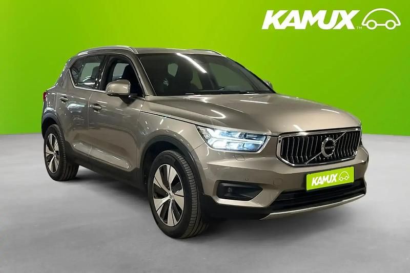 Begagnad Volvo XC40 211 HK (155 kW) 2021 Silver/grå SUV