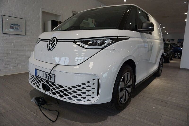 Vit (candyvit) Ny 2025 VW ID. Buzz Van | 651 625 kr (Marknadspris) - Bild 1/4