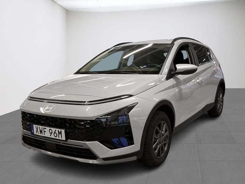 Grå Ny 2025 Hyundai Bayon SUV | 249 000 kr (Marknadspris) - Bild 1/4