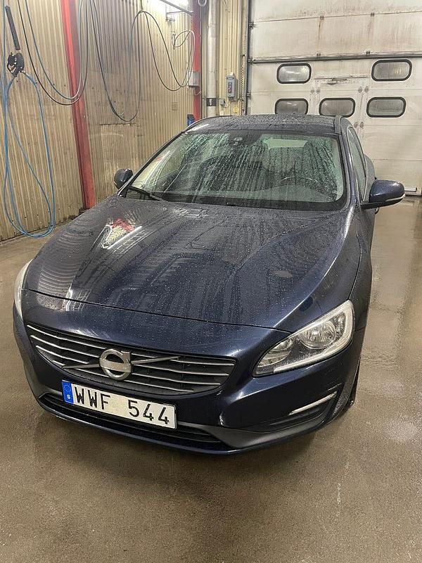 Begagnad Volvo V60 115 HK (84 kW) 2014 Kombi